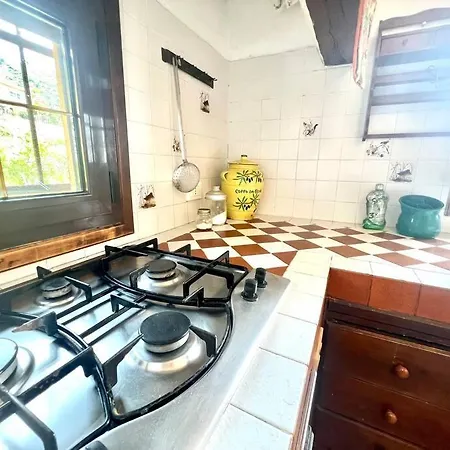 Апартаменты Garden, Bbq And Seaview - *
